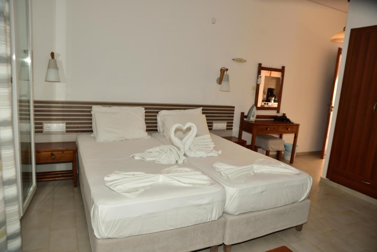 Morpheas Rooms ปาไลโอโกรา ภายนอก รูปภาพ